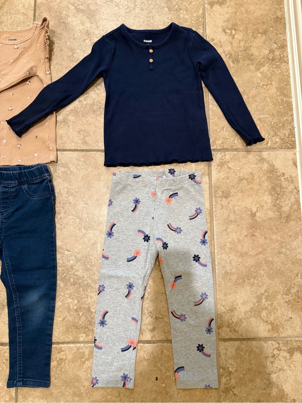 3T Girls Fall/Winter Clothes Bundle - Picture 4 of 14